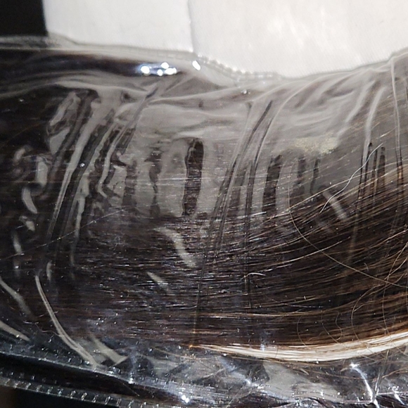 Remi Human hair extentions. Two toned. Chocolate brown and medium blond 22 inch - Picture 5 of 6